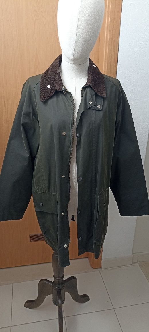 Roupa usada, senhora em óptimo estado