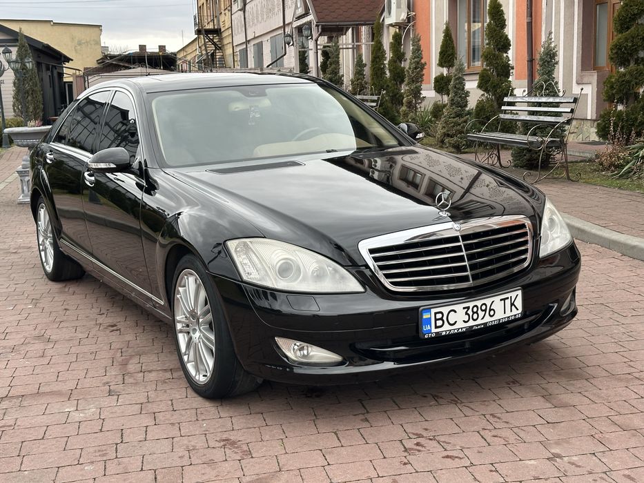 Mercedes S-class W221