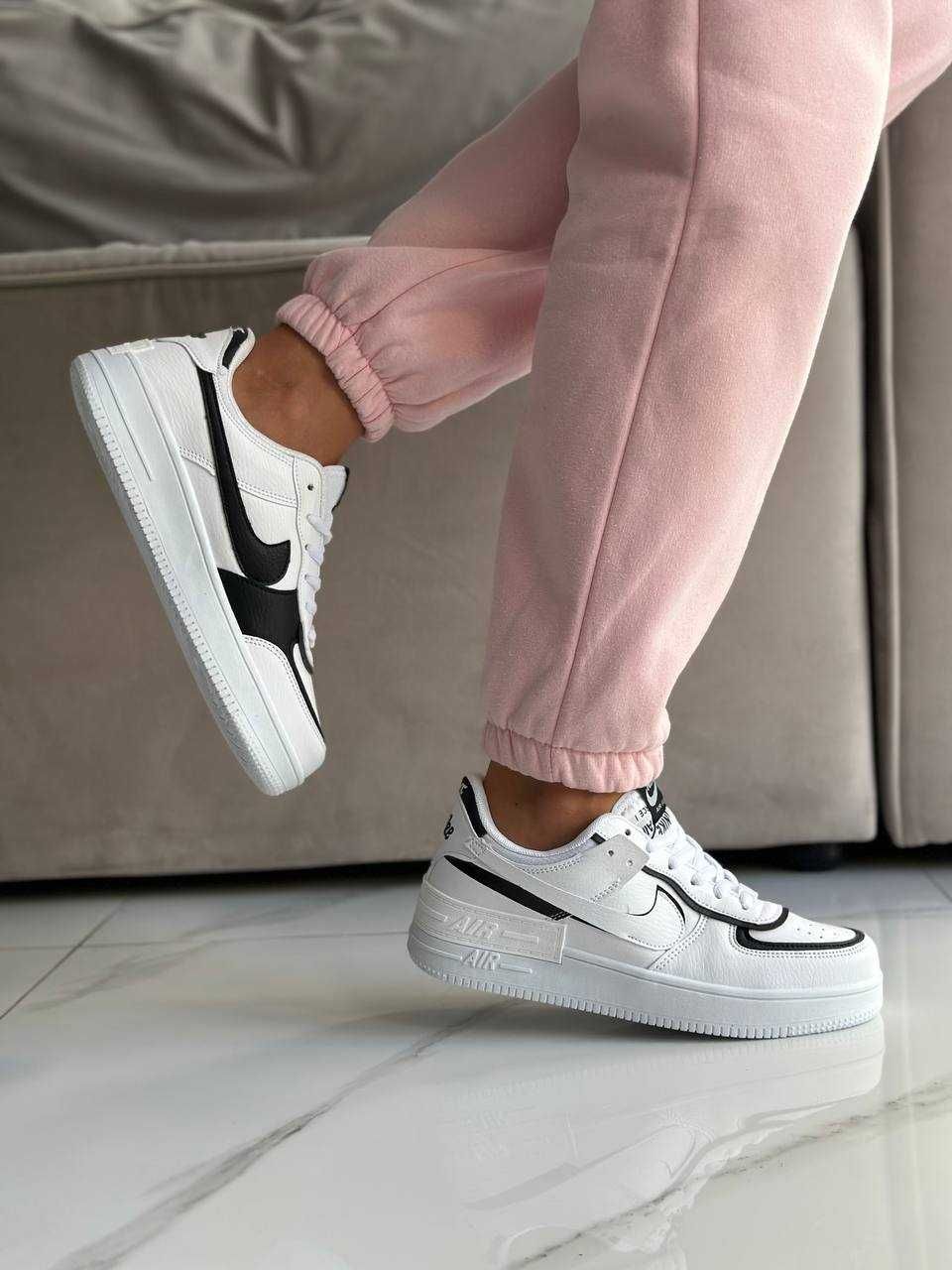 Жіночі кросівки Nike Air Force 1 білий з чорним 2305 ЗНИЖКА