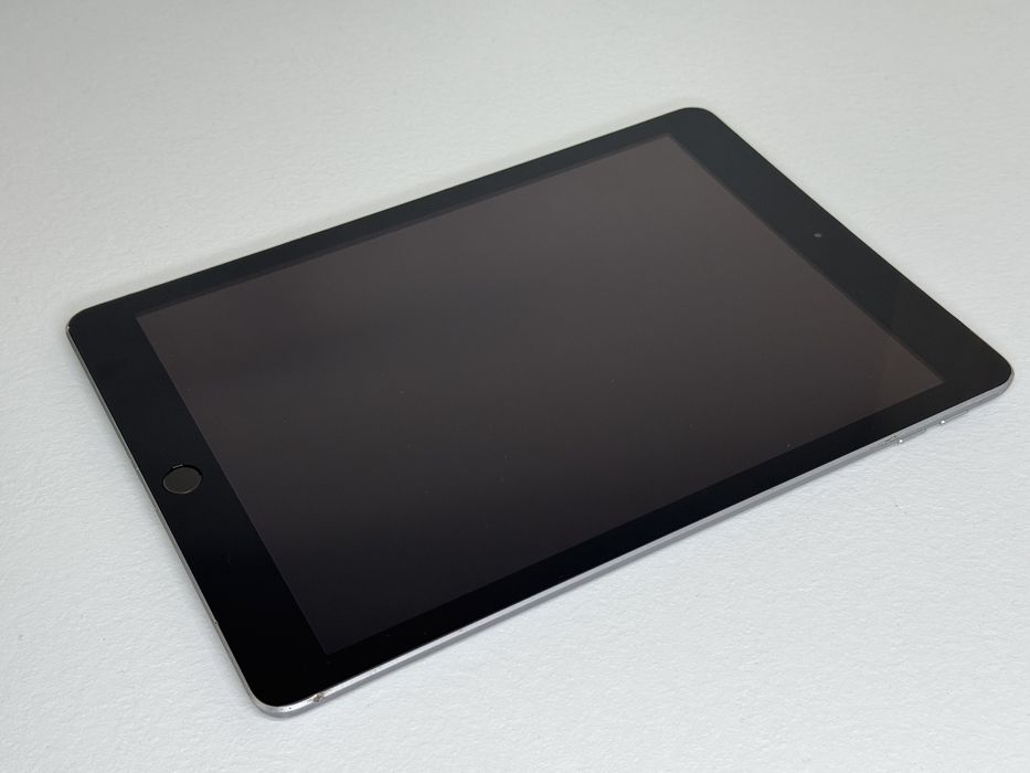 iPad 6. gen. 32GB (A1954) - Cellular (LTE) - faktura VAT 23%