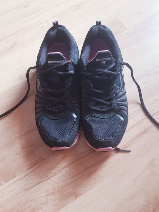 Buty sportowe damskie Skechers Tone Ups 7,5 M Toning rozmiar 38.