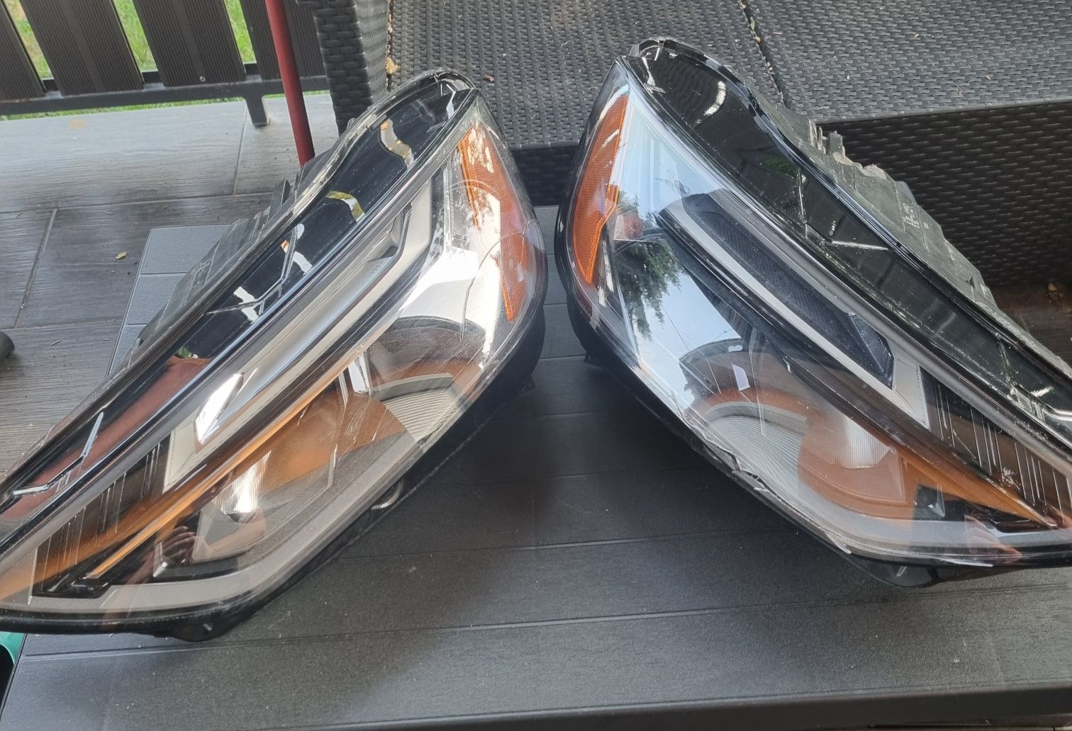 (Uszkodzone)Lampy Audi Q5 lift 80A matrix USA kompletne