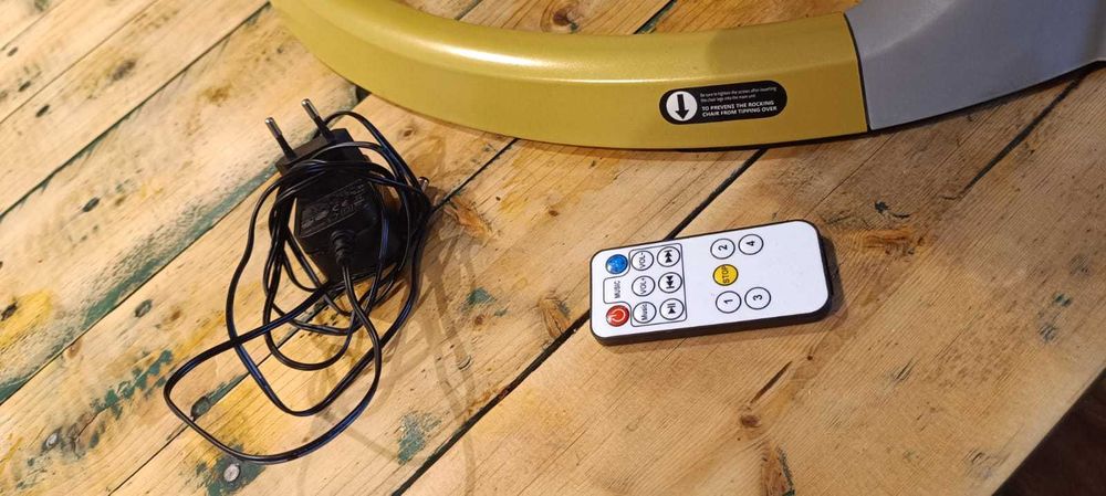 Leżaczek/Bujaczek dla niemowląt. Elektryczny + Pilot+ Bluetooth