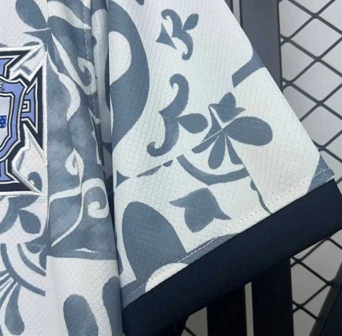 Camisola Portugal x Luis Vuitton
