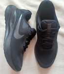 Кроссовки Nike Revolution 7