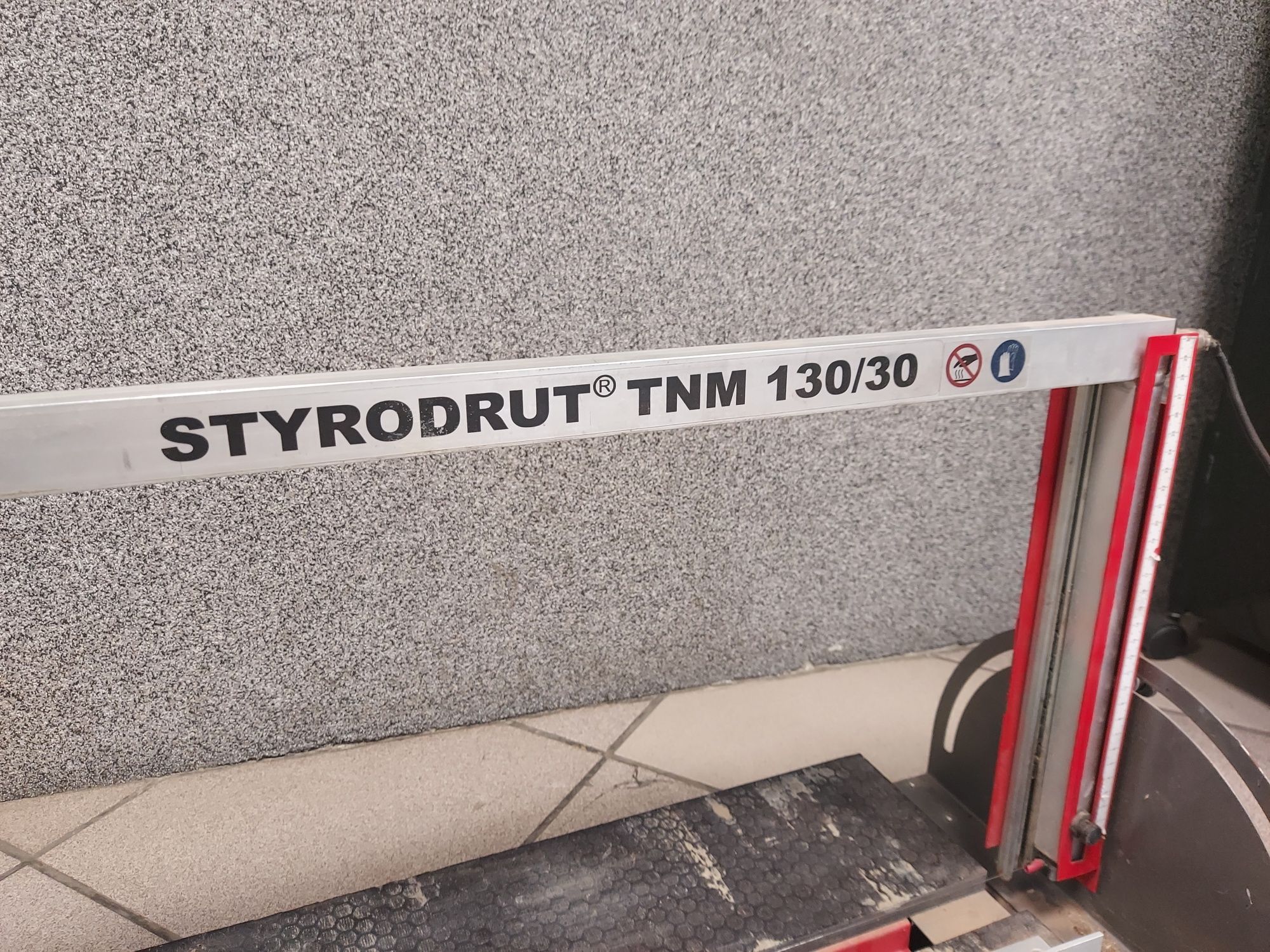Nóż do materiałów izolacyjnych Styrodrut TNM 130/30