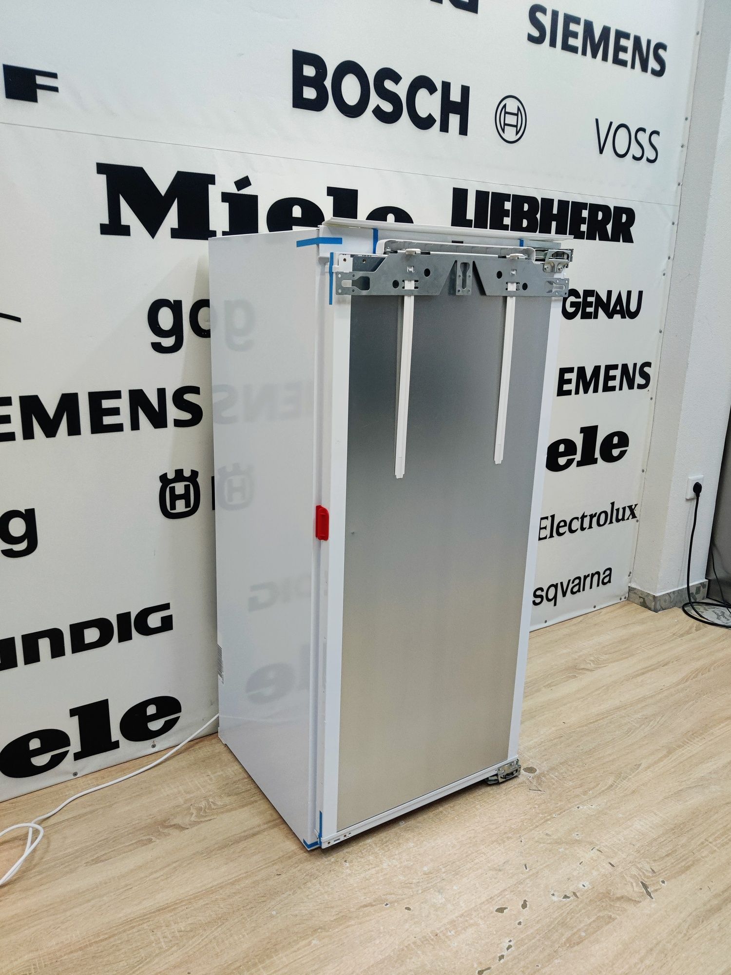 Встраиваемый холодильник Miele™K34242iF. Made in Germany. 2021 год.
