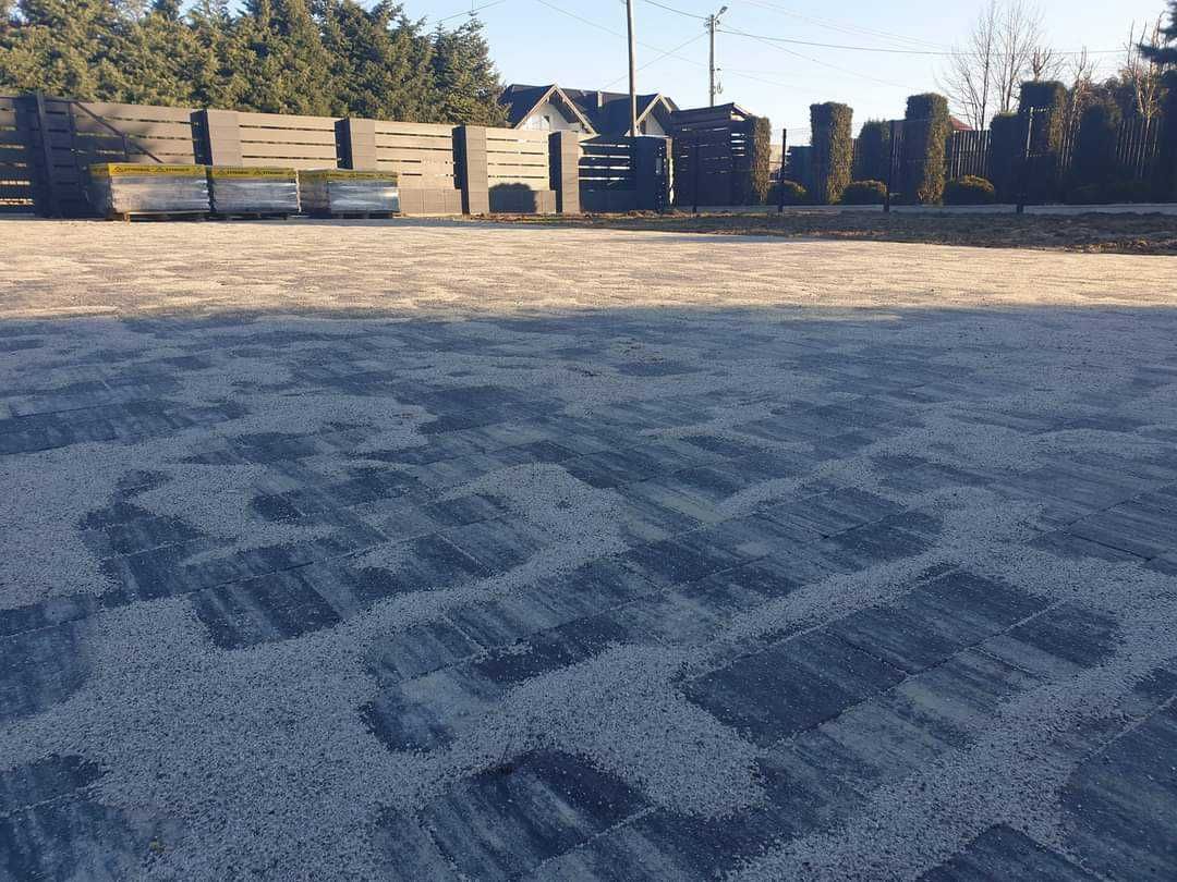 Wynajmę  lokale użytkowe narama michałowice