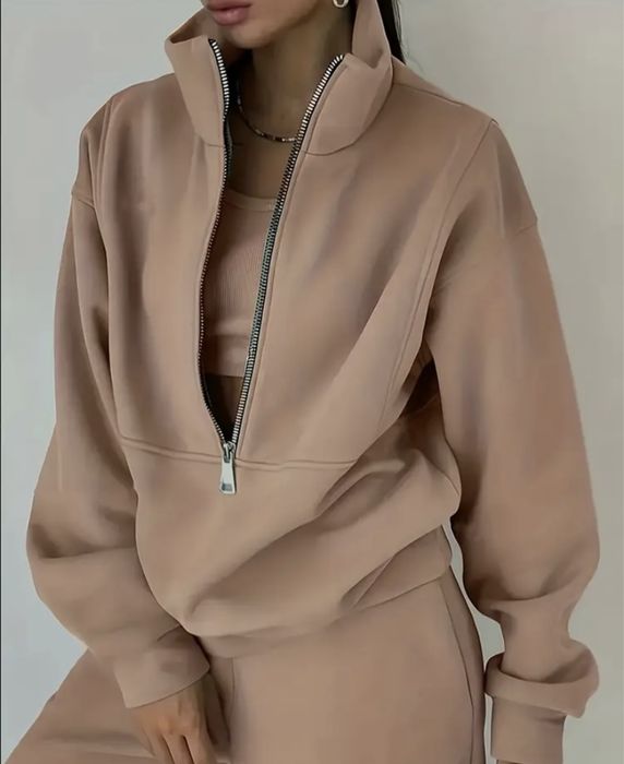 Костюм жіночий теплий новий М