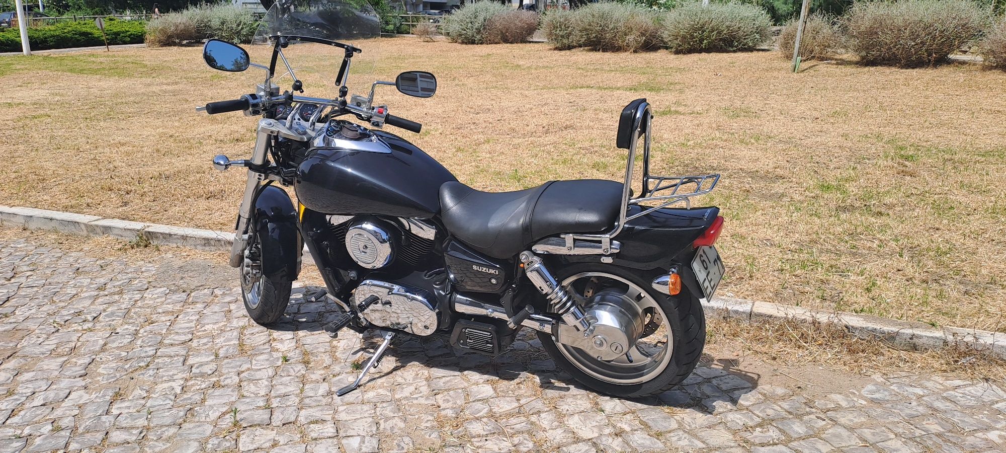 Vende-se Suzuki Marauder 1.600 de 2006 com 50.000 km