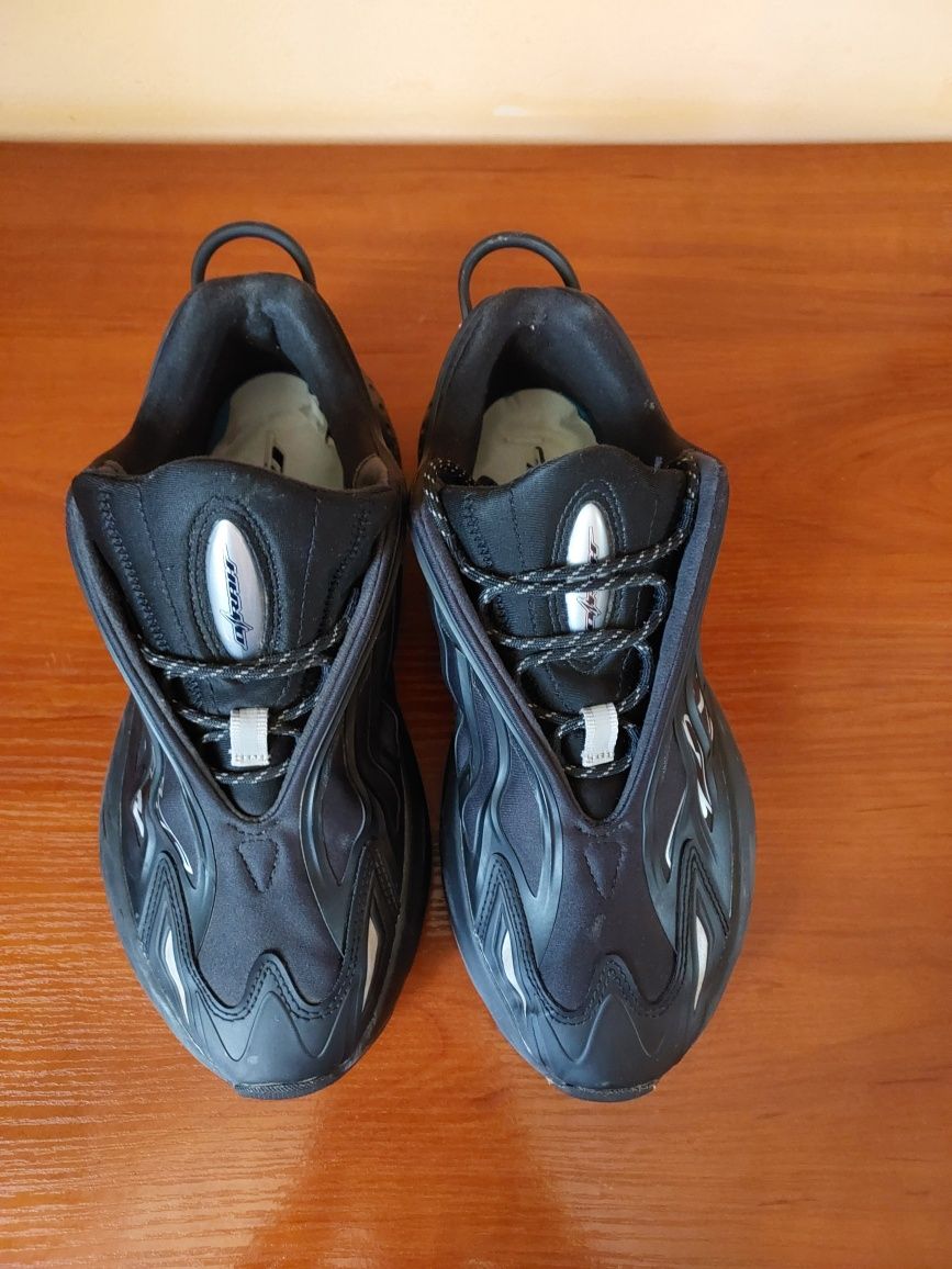 Оригінальні кросівки adidas Ozrah 41 розмір