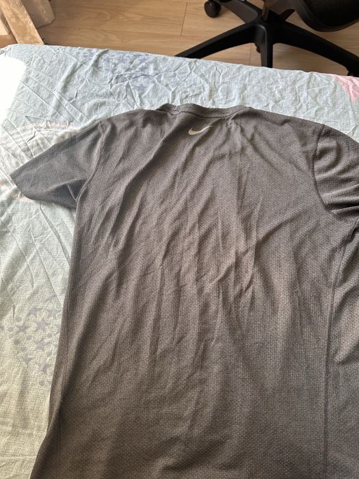 Продам Nike dri-fit running