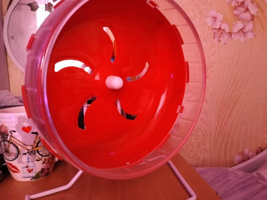 колесо для грызунов с подставкой