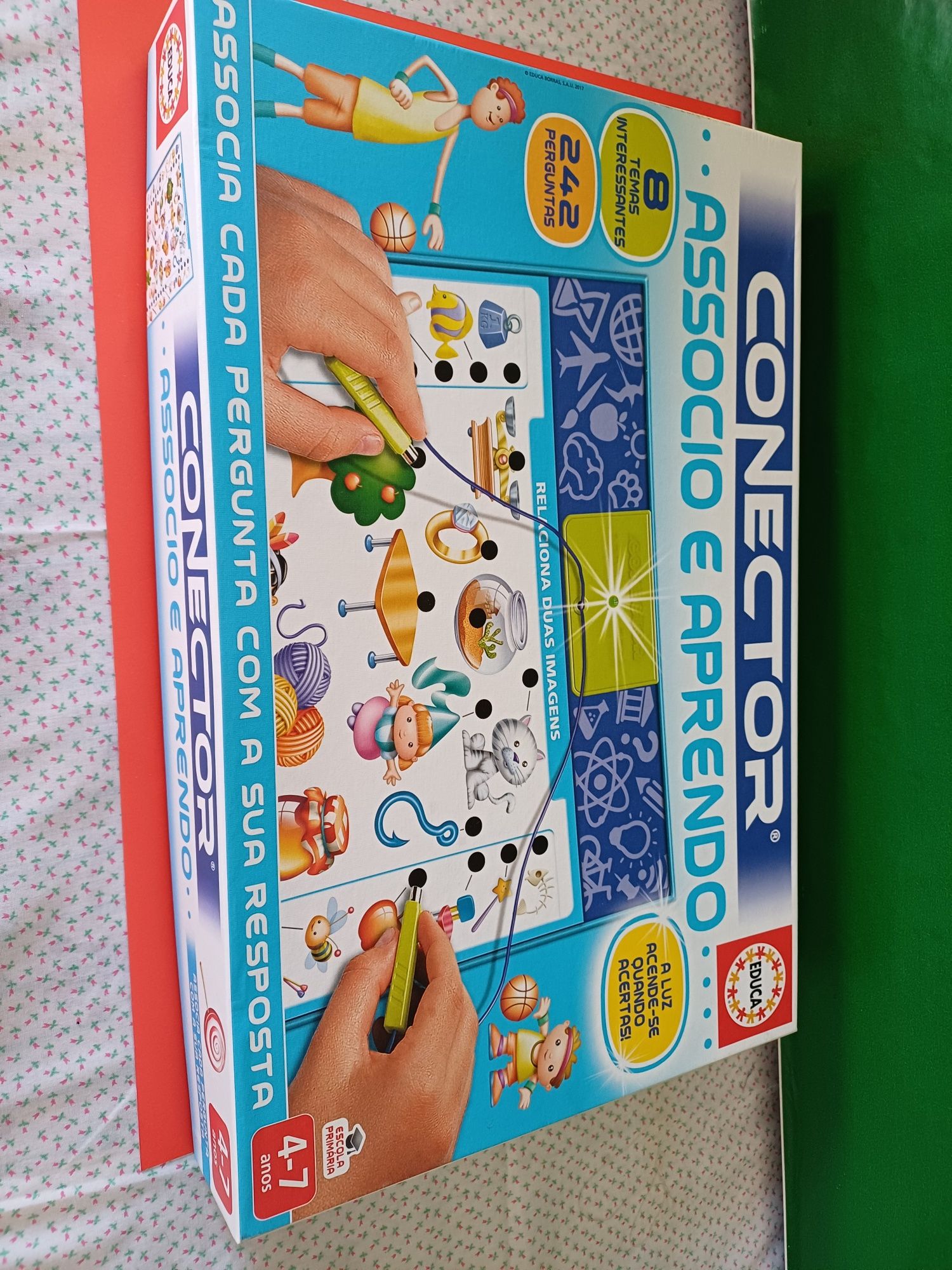 Jogo novo. Conector apenas 5 euros.