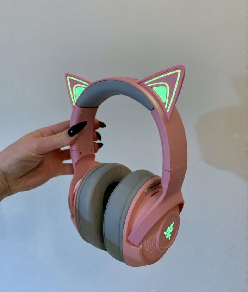 Бездротові навушники Razer Kraken Kitty BT + підставка під навушники