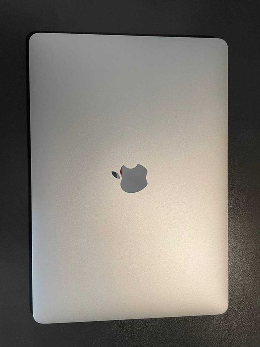 MacBook Air 13  2020 Apple M1 8Gb SSD 250Gb
