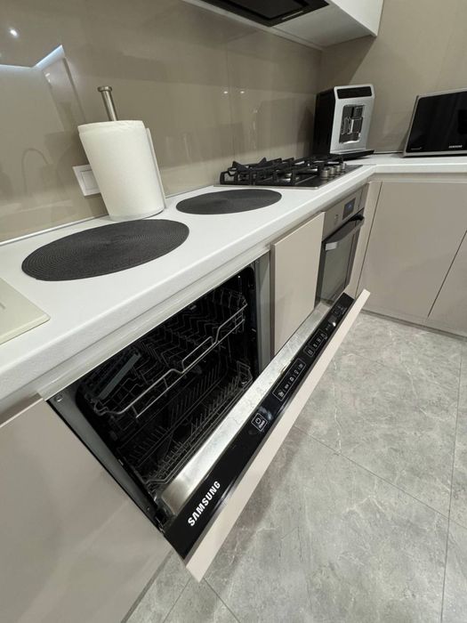 Продам шикарну 2к квартиру в р-ні Боздош. Газове опалення. Ліфт