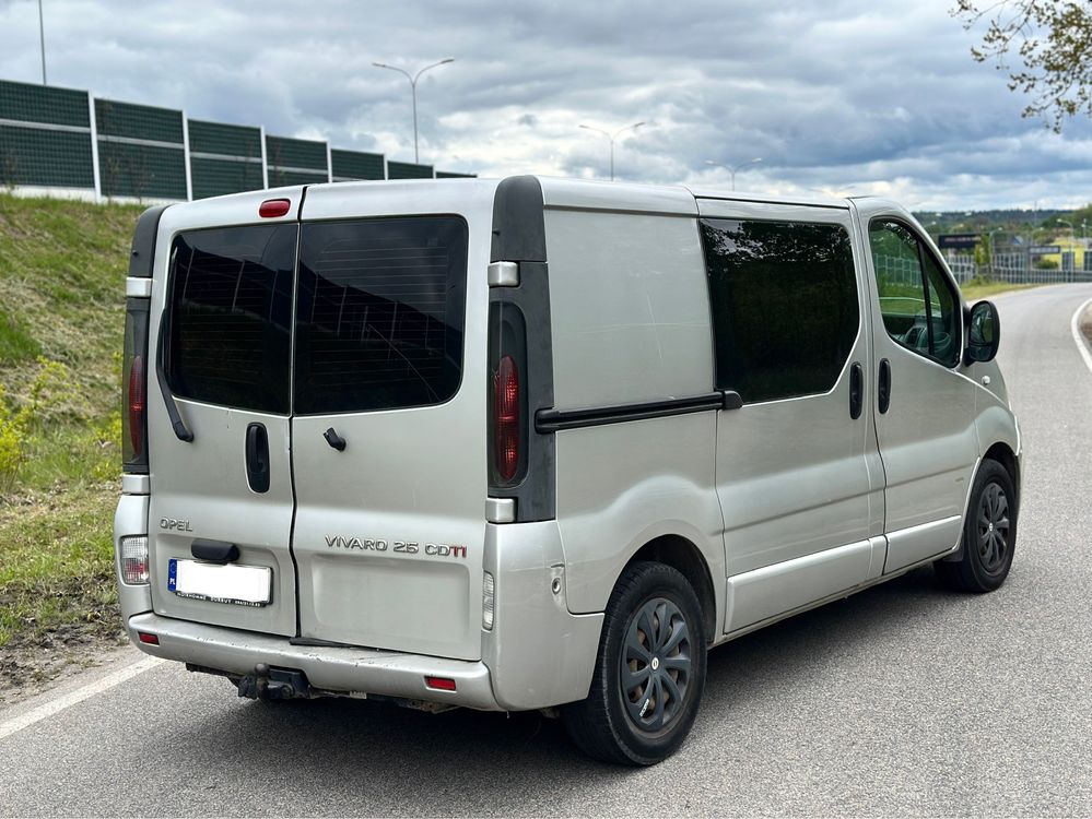 Opel Vivaro 2.5CDTI 145KM 2006r L1H1 Możliwa zamiana