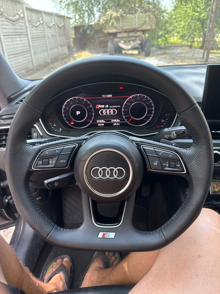 Кермо audi s-line скошене