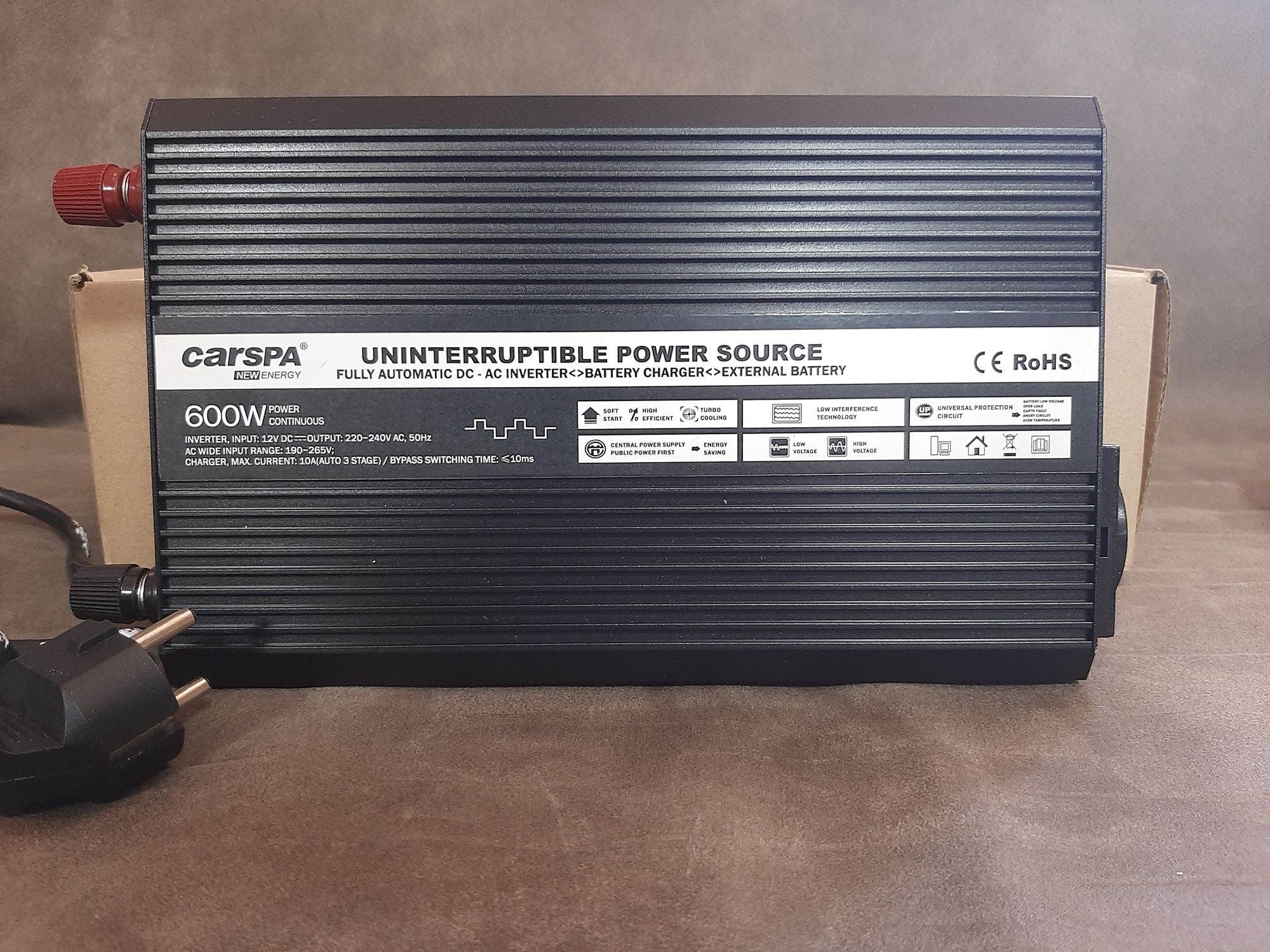 Інвертор напруги Carspa-600-122 (600Вт)