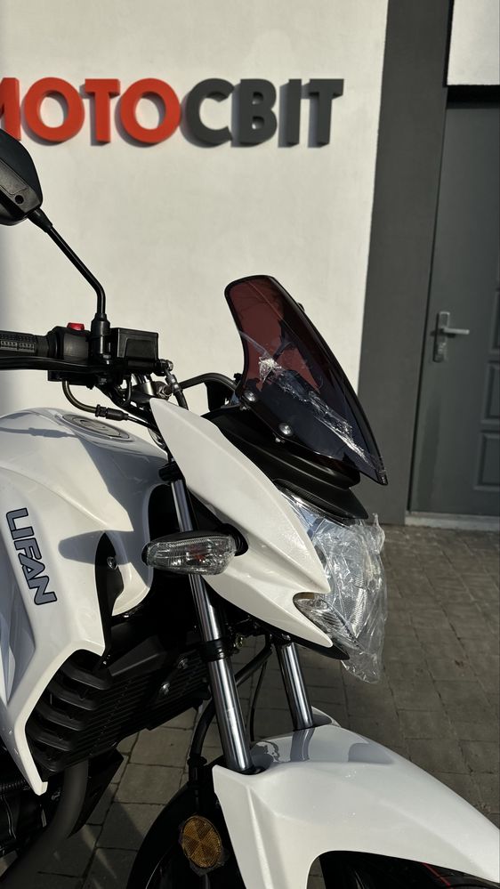Мотоцикл Lifan KP200