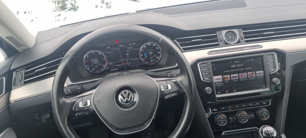 Vw Passat R-line z 2016r 1.6Tdi Virtual Licznik AndroidAuto Full Led
