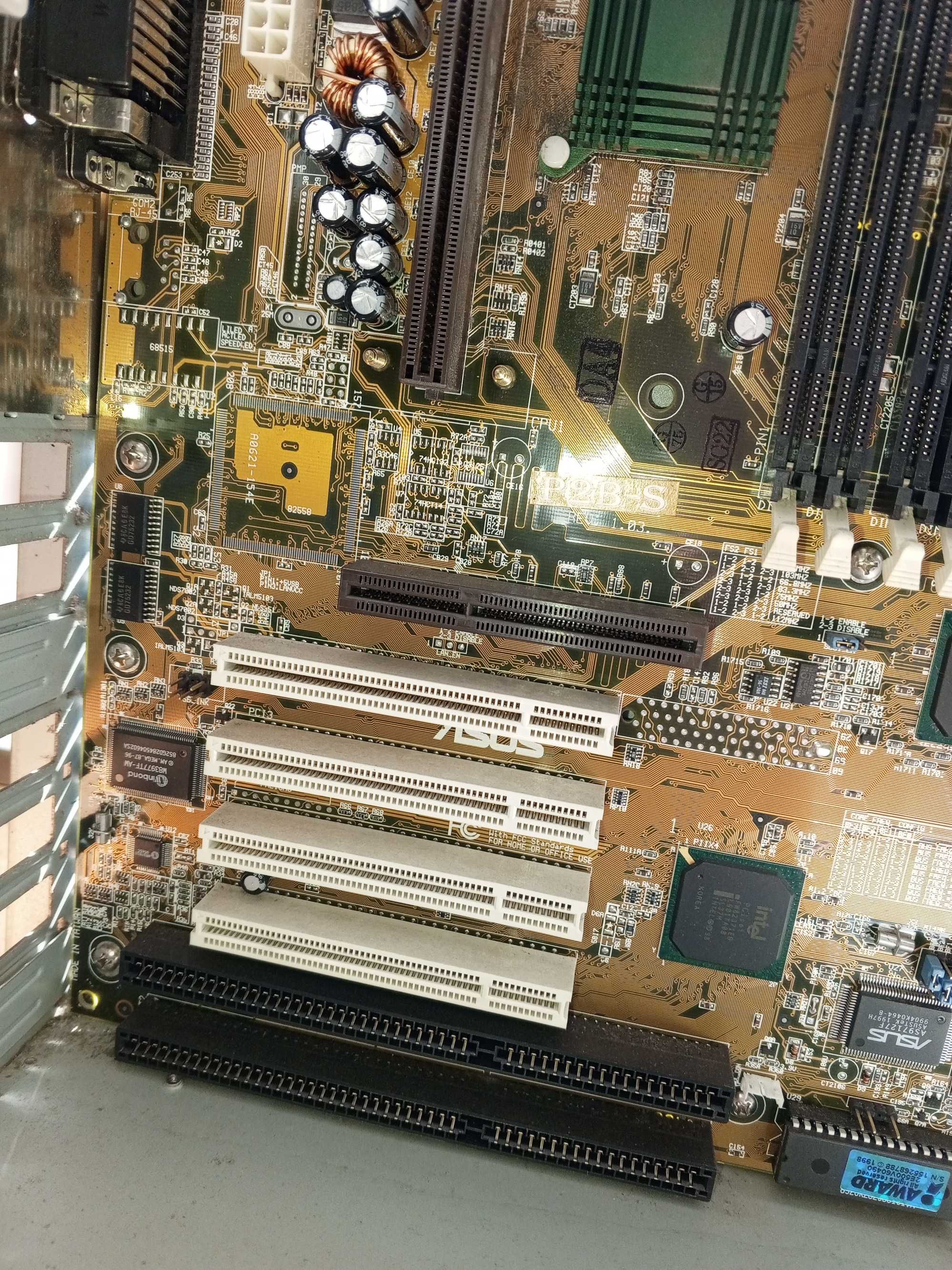 Płyta główna Intel /Asus FW82371EB (L901TA08)SL37M-98'- Retro