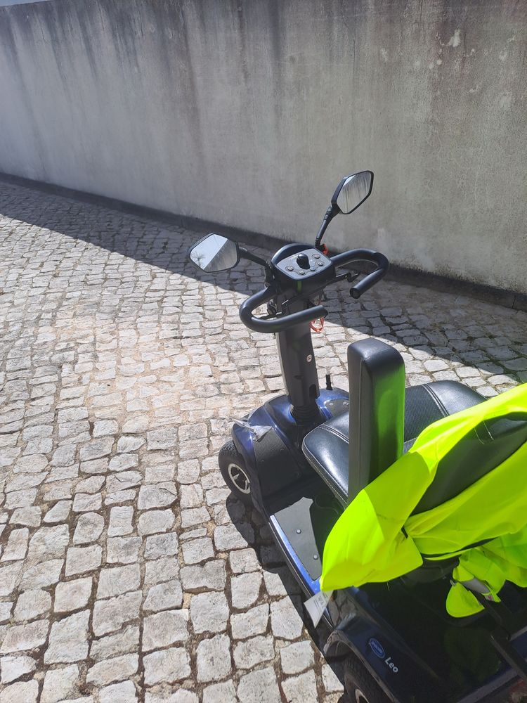 Scooter de mobilidade eléctrica