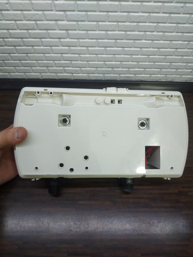 Проточный нагреватель воды Атмоr. 5kw.