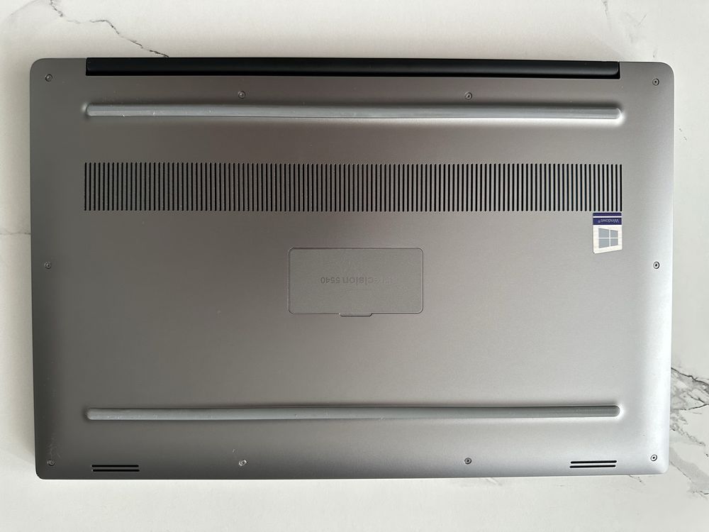 Laptop Dell Precision 5540 Intel Xeon, 64 GB Ram, 1 TB SSD, T2000 4GB