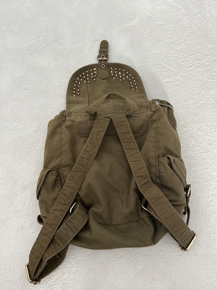 Mochila Zara caqui