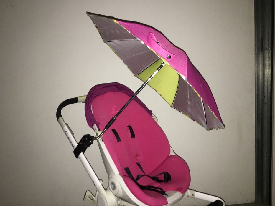 Carrinho para menina Quinny Rosa/branco