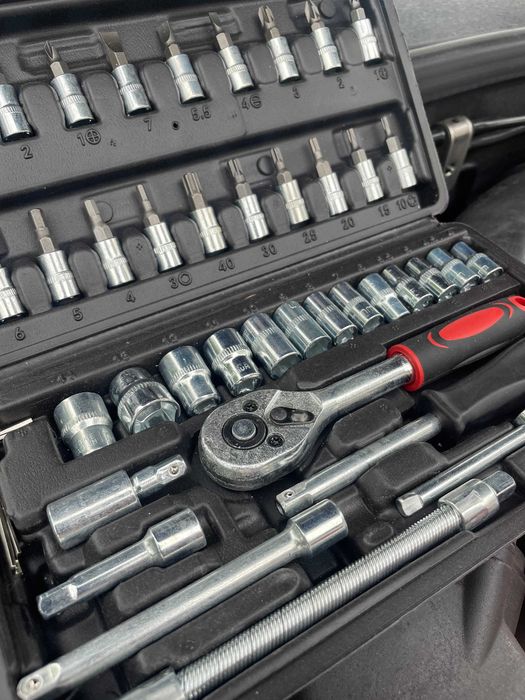 Zestaw Kluczy Nasadowych 46el TORX + Grzechotka – Super Jakość!