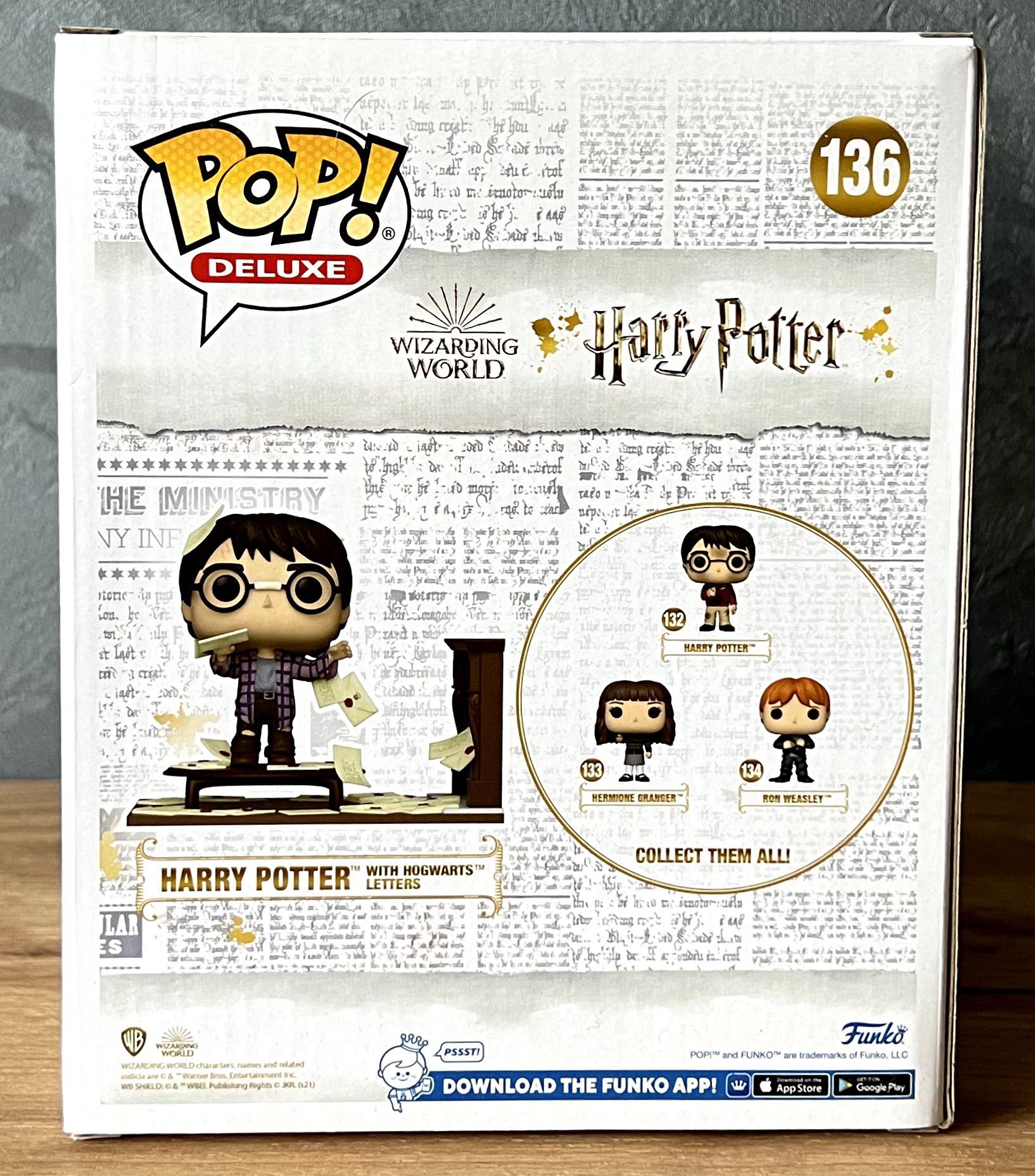 Funko Pop! Harry Potter. Harry Potter with Hogwarts Letters #136
