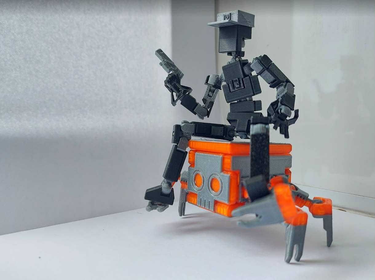 Робот трансформер КРАБ 13 из серии игрушка Dummy 13 Lucky сувенир
