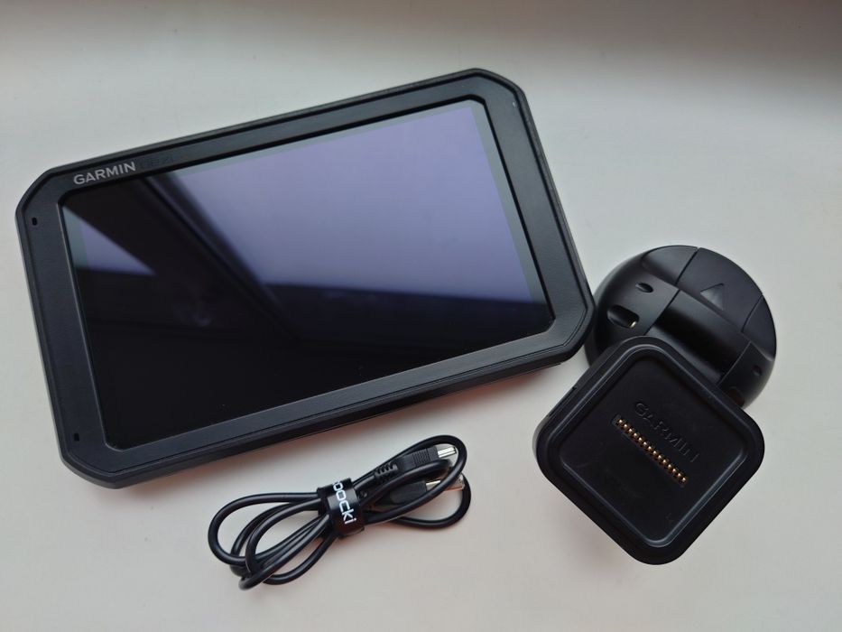 Преміум автонавігатор Garmin DEZL 780 LMT-D стан нового