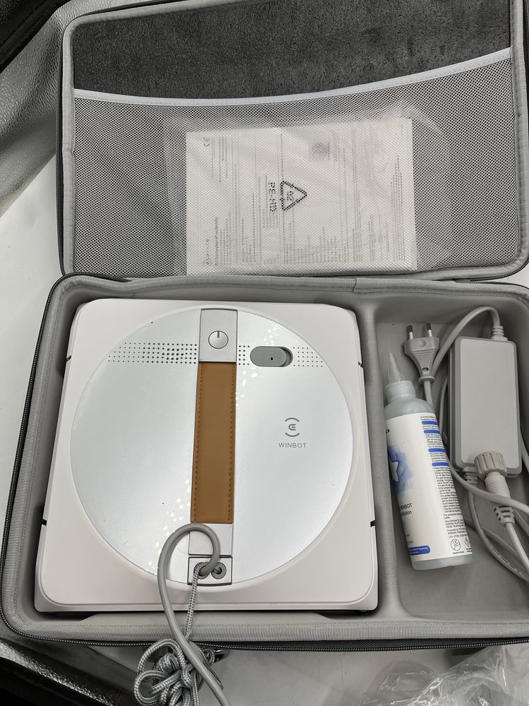 Ecovacs Winbot W1 PRO