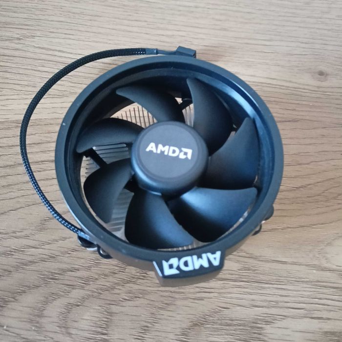 Кулер від процесору AMD Ryzen 5 3600 - новий з коробкою від процесора