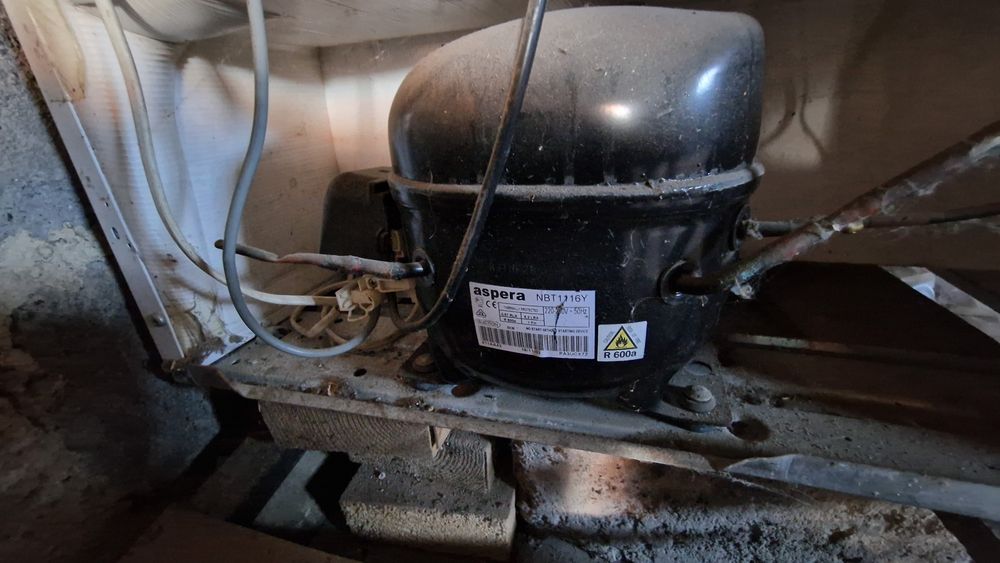 Продам морозильну камеру