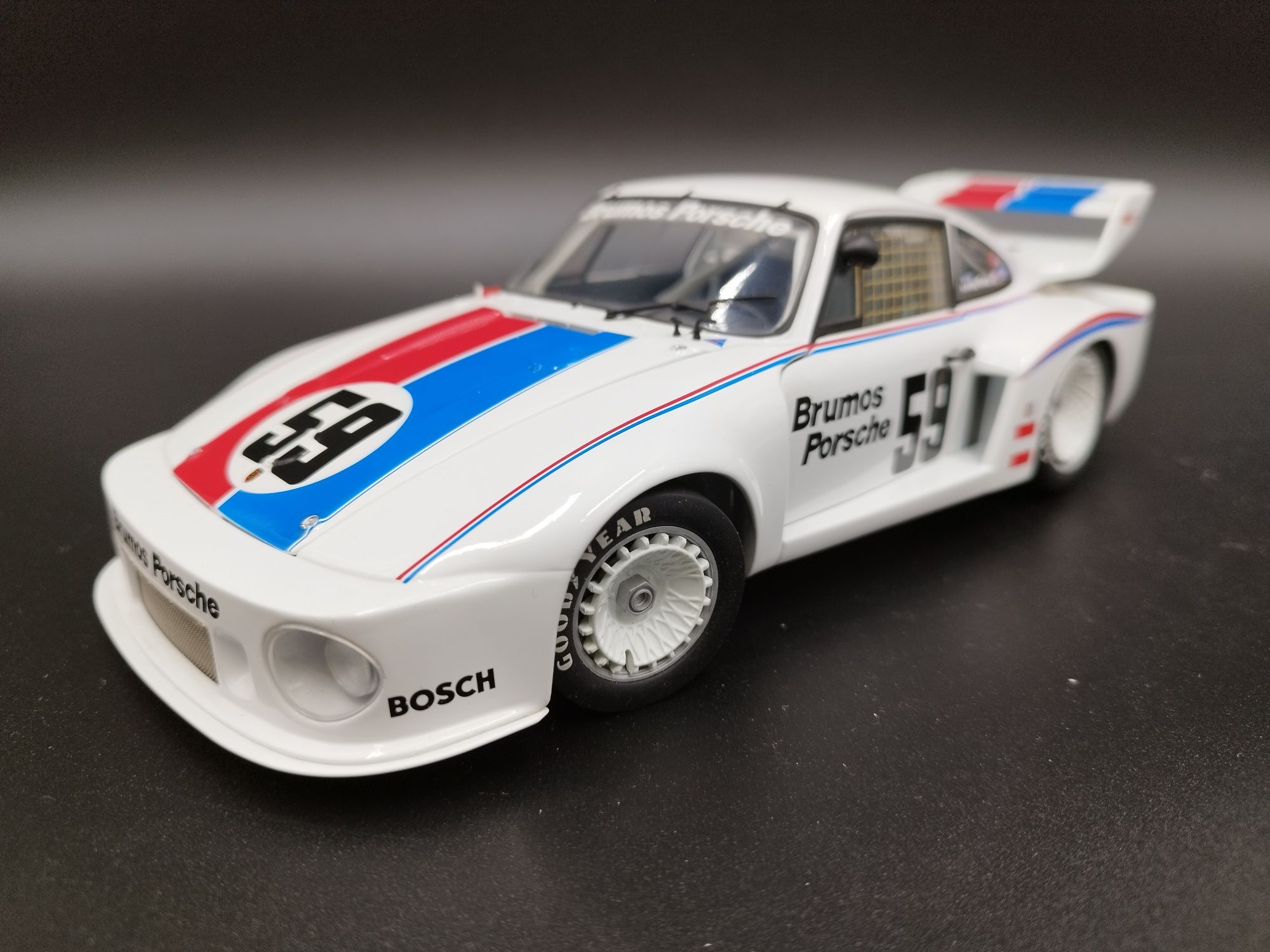 1:18  Carusel 1 Porsche 935 #59 P.Gregg 1979 IMSA GT Champion model