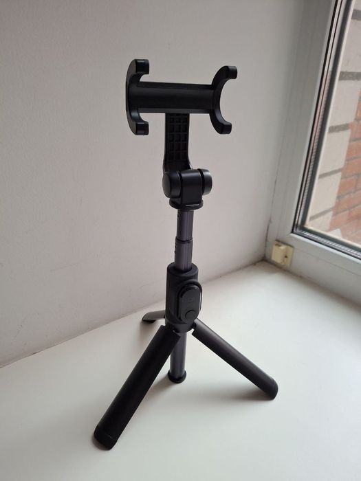 Штатив Xiaomi Bluetooth