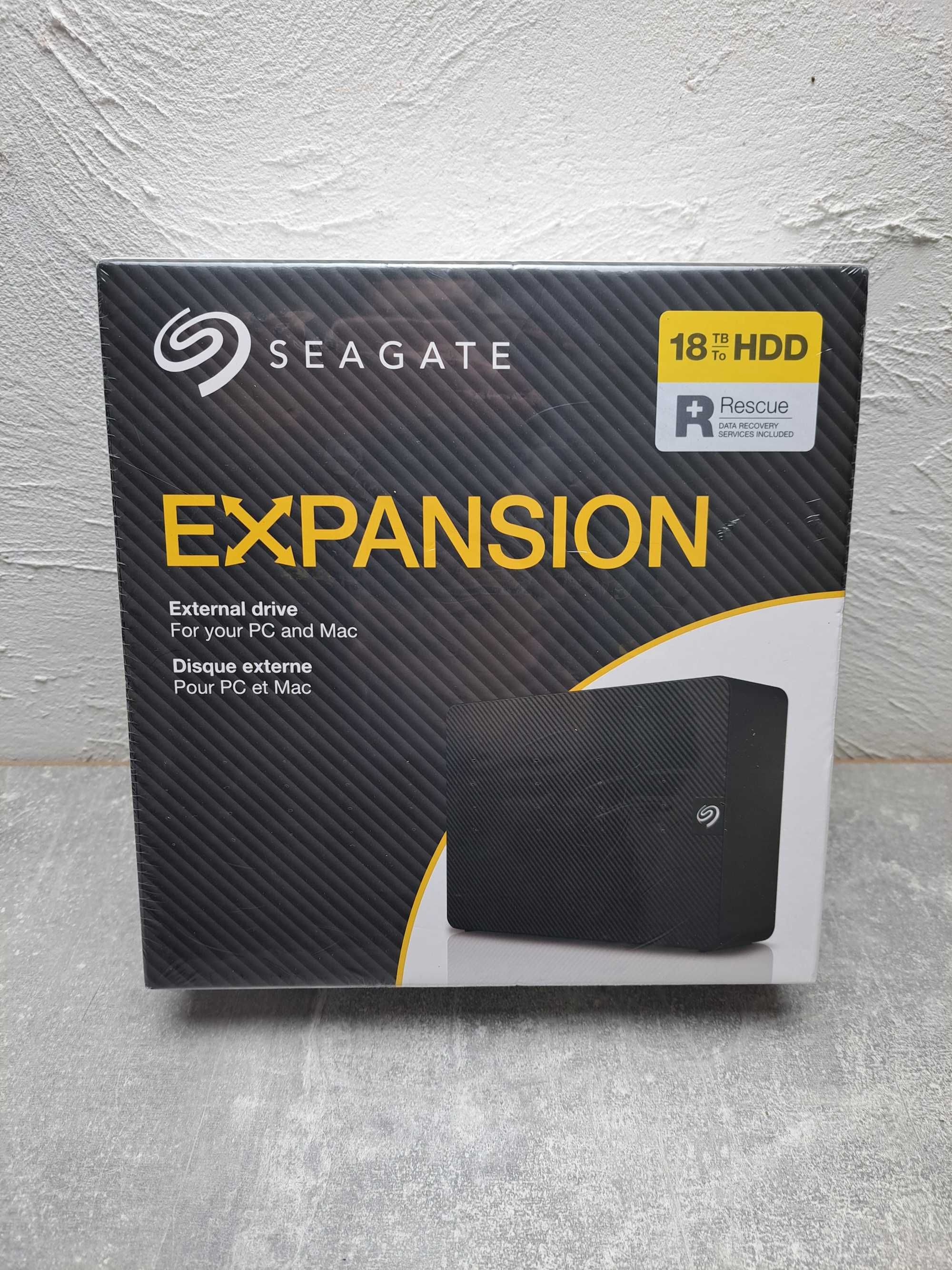 Зовнішній жорсткий диск Seagate Expansion Desktop 18 TB Новий!