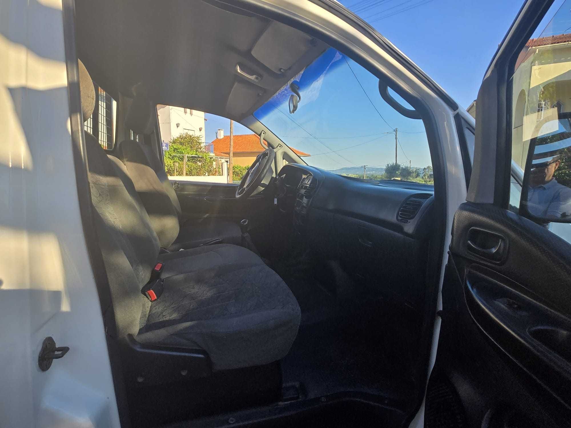 Hyundai H1 Diesel Caixa Aberta 2500cc Totalmente Restaurada