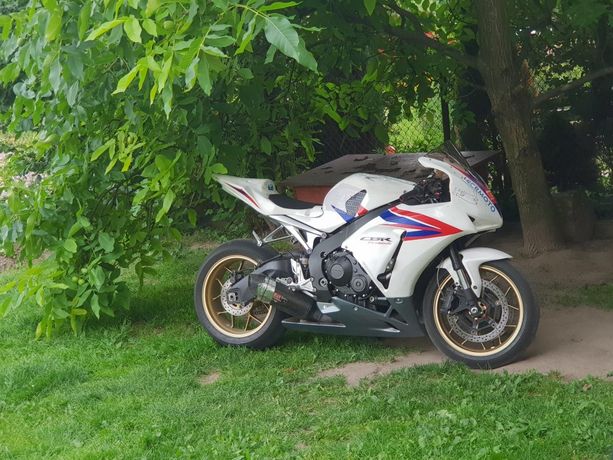 Honda cbr 1000 RR sc59 lift