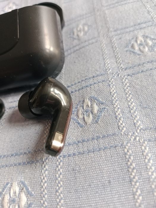 Auriculares bluetooth pretos