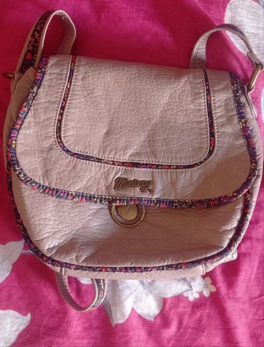 Продаю стильну жіночу сумку Mantaray Floral Inlay Saddle, ідеальна