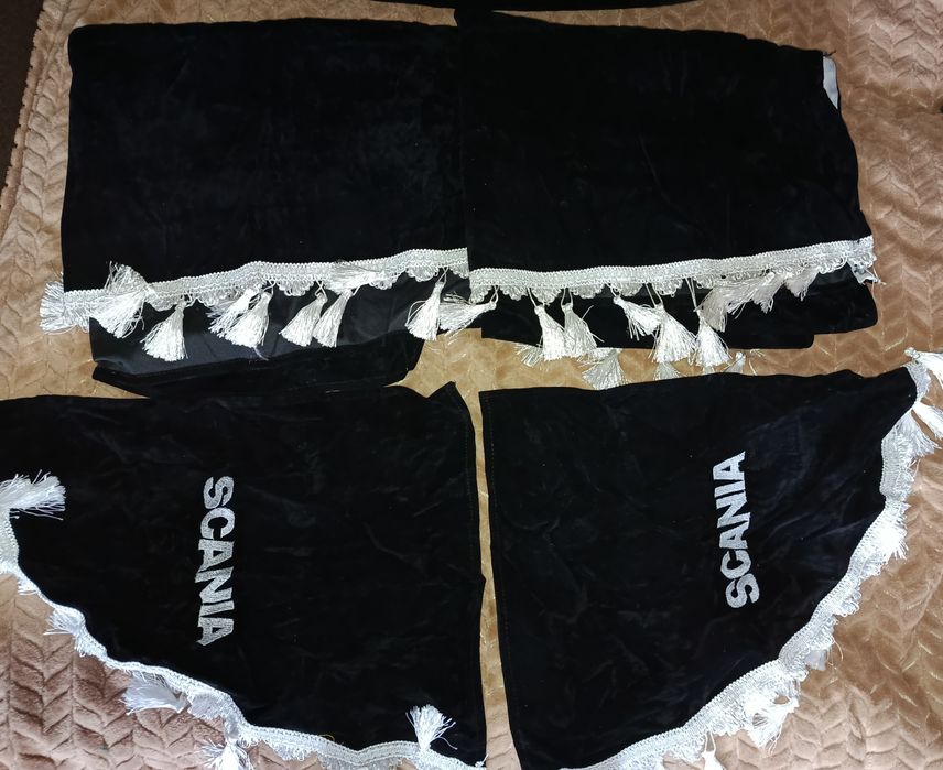 Комплект шторок у фуру з логотипом SCANIA