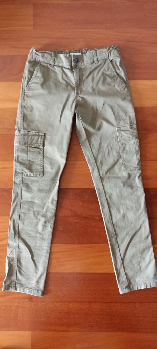 Calças cargo cor caqui, tamanho 12 anos (152cm) da Mango