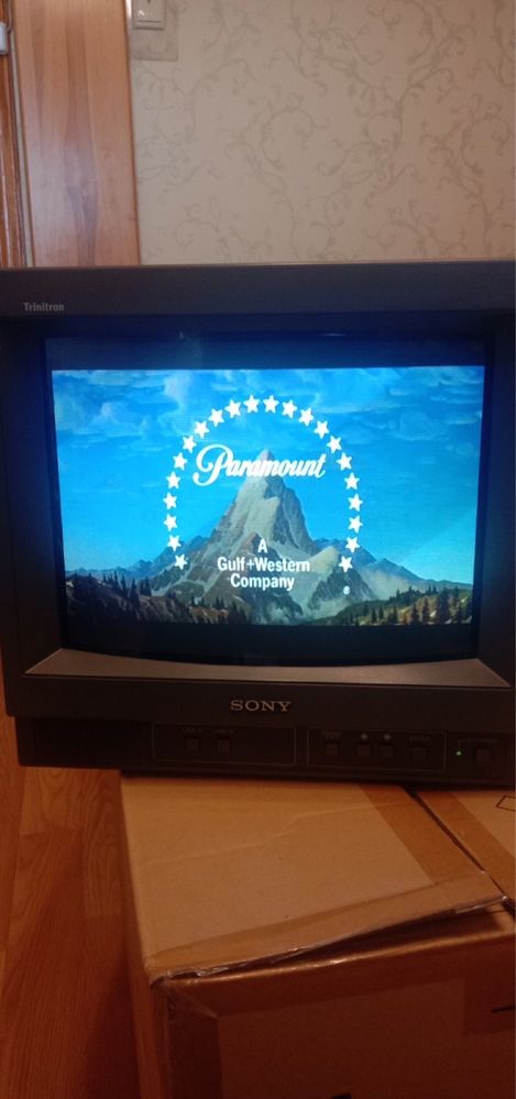 Професійний монитор Sony PVM 14n5e