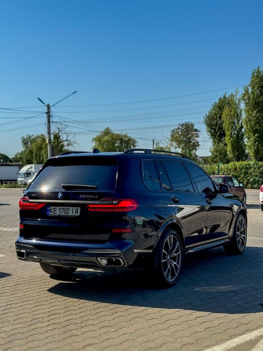 Продам BMW X7 M50D